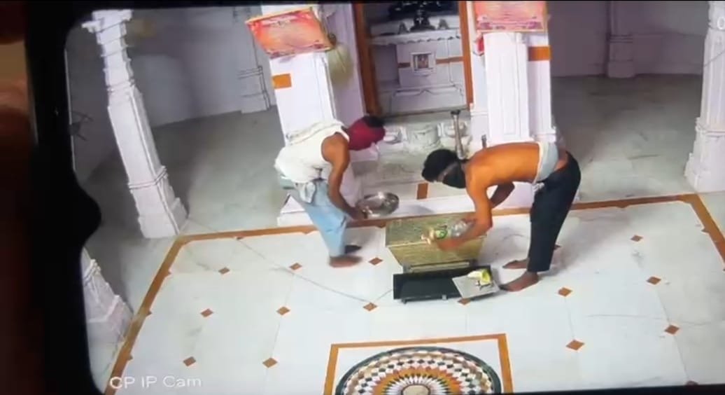 चोरों ने एक ही रात में चार मंदिरों के ताले तोड़े और एक किराना दुकान को निशाना बनाया