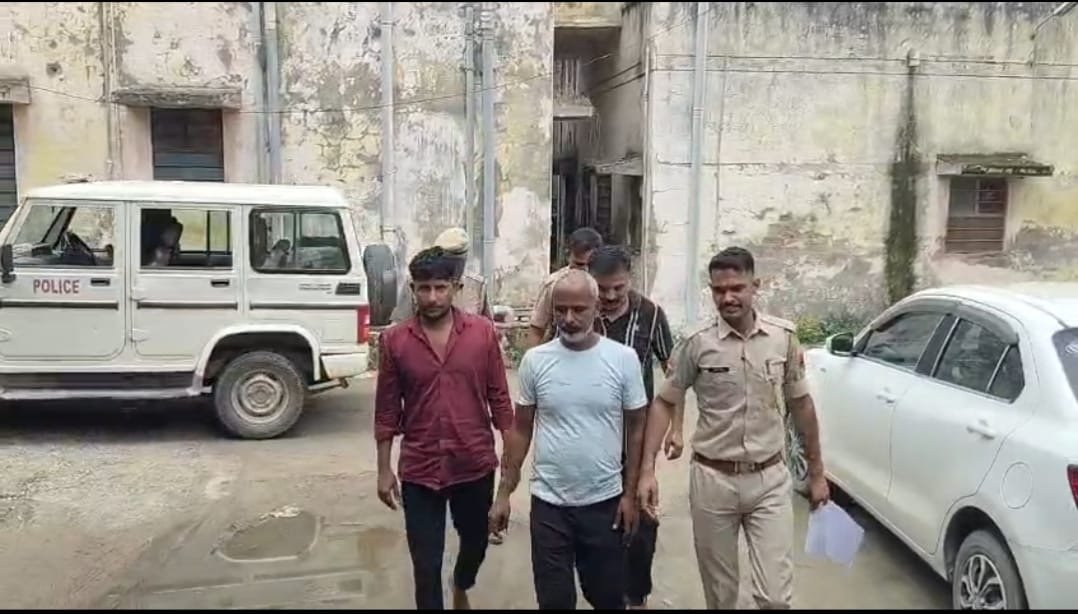 55 लाख की हाईटेंशन लाइन कंडक्टर चोरी का खुलासा, 800 किमी पीछा कर शिरडी से ट्रक पकड़ा, तीन आरोपी गिरफ्तार